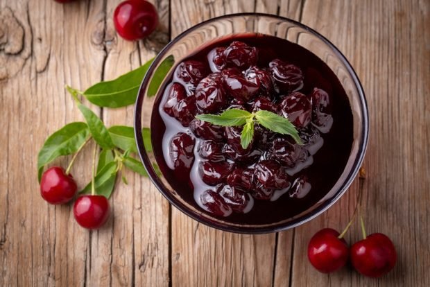 Cherry jam without seeds in a slow cooker – a simple and delicious recipe, how to cook step by step