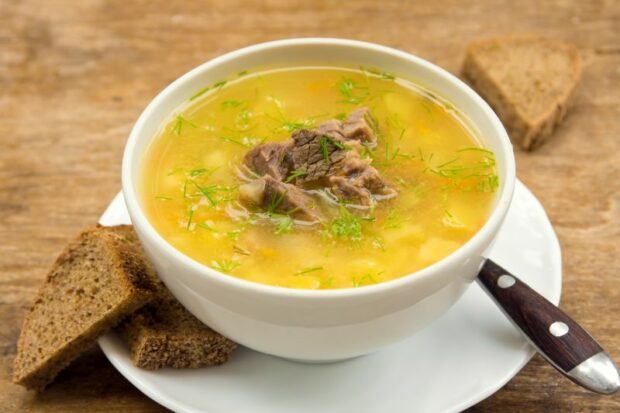 Pea soup with homemade duck is a simple and delicious recipe, how to cook step by step