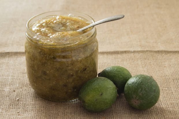 Jam-five minutes of feijoa – a simple and delicious recipe, how to cook step by step