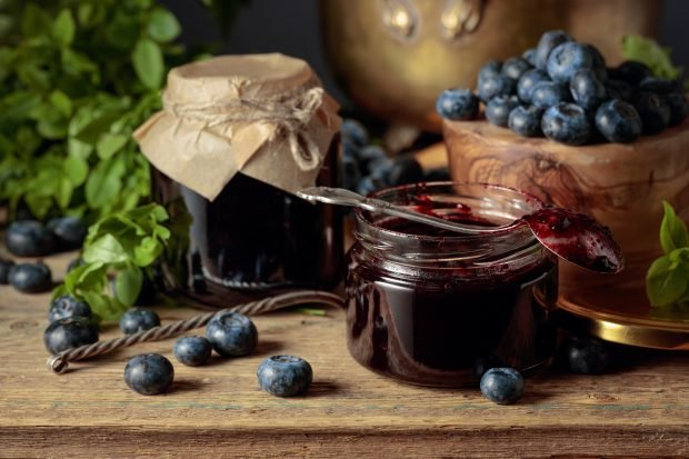 Blueberry jam – a simple and delicious recipe, how to cook step by step