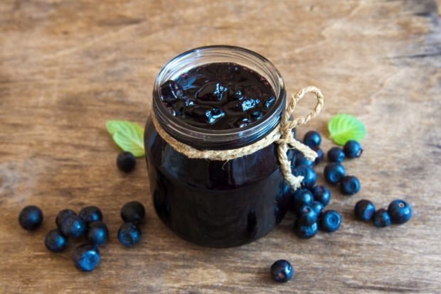 Blueberries in syrup for winter – a simple and delicious recipe, how to cook step by step