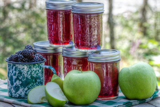 Blackberry jam with apples – a simple and delicious recipe, how to cook step by step