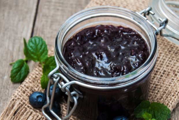 Blueberry jam with gelatin is a simple and delicious recipe, how to cook step by step