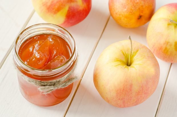 Transparent apple jam slices – a simple and delicious recipe, how to cook step by step