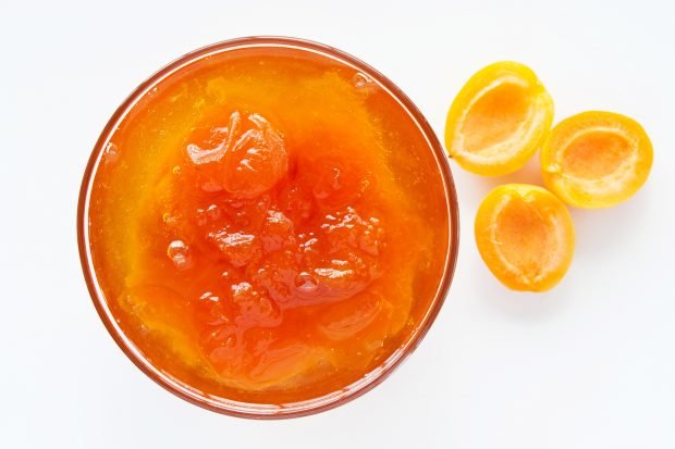 Thick apricot jam without seeds is a simple and delicious recipe for cooking step by step