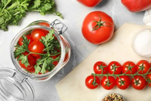 Tomatoes with parsley for winter – a simple and delicious recipe, how to cook step by step