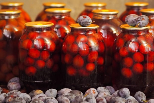 Plum compote for winter without sterilization – a simple and delicious recipe, how to cook step by step