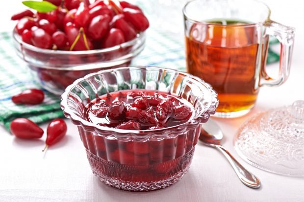 Dogwood jams with stones in Azerbaijani – a simple and delicious recipe, how to cook step by step