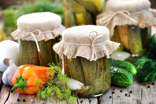 Crispy pickled cucumbers with vinegar for winter – a simple and delicious recipe, how to cook step by step