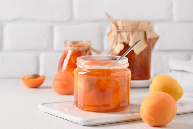 Apricot jam with honey is a simple and delicious recipe, how to cook step by step