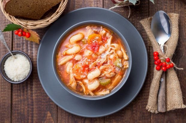 Thick soup of turkey, pasta and beans is a simple and delicious recipe, how to cook step by step