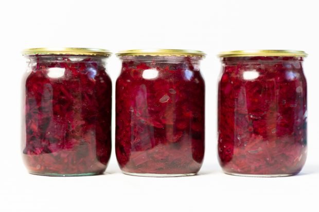 Borscht for winter in cans is a simple and delicious recipe, how to cook step by step