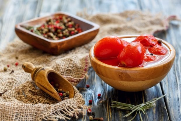 Tomatoes in their own juice in Bulgarian for the winter - a simple and delicious recipe, how to cook step by step