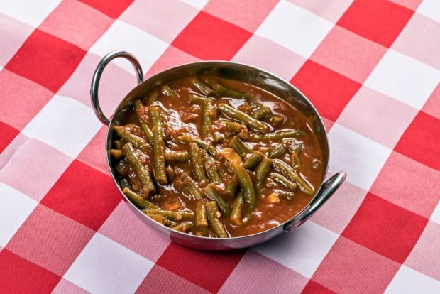 Asparagus bean lecho for winter is a simple and delicious recipe, how to cook step by step