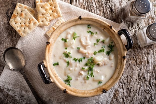 Fish soup with melted cheese – a simple and delicious recipe for cooking step-by-step