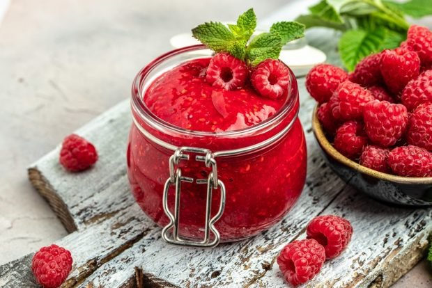 Raspberry jam with honey is a simple and delicious recipe, how to cook step by step