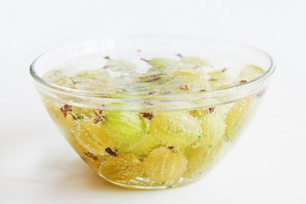 Gooseberry compote with lemon for winter is a simple and delicious recipe, how to cook step by step