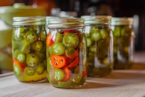 Pickled chili and jalapeno – a simple and delicious recipe, how to cook step by step