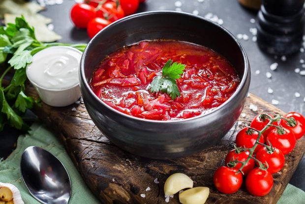 Borscht with cherry tomatoes is a simple and delicious recipe, how to cook step by step