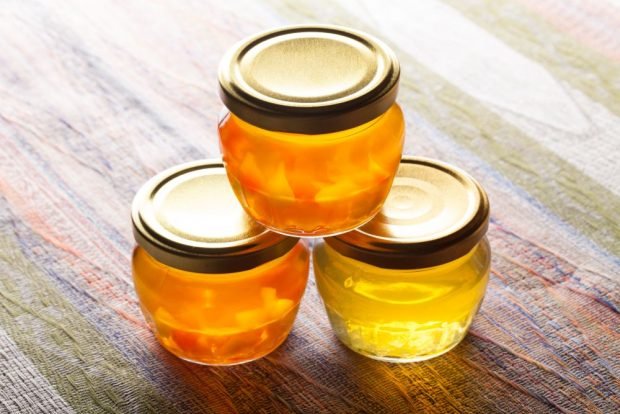 Yellow currant jelly 