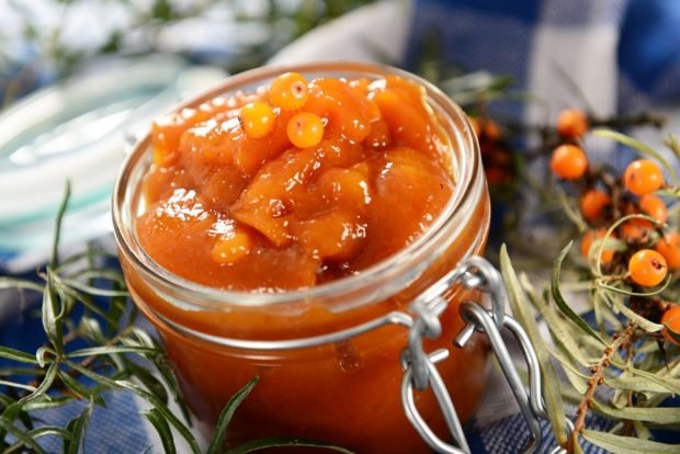 Sea buckthorn jam with walnuts