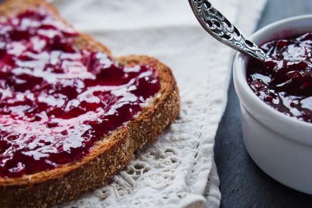 Cherry and blackcurrant jam is a simple and delicious recipe, how to cook step by step