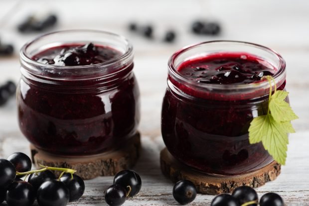 Black currant jam without sterilization – a simple and delicious recipe, how to cook step by step