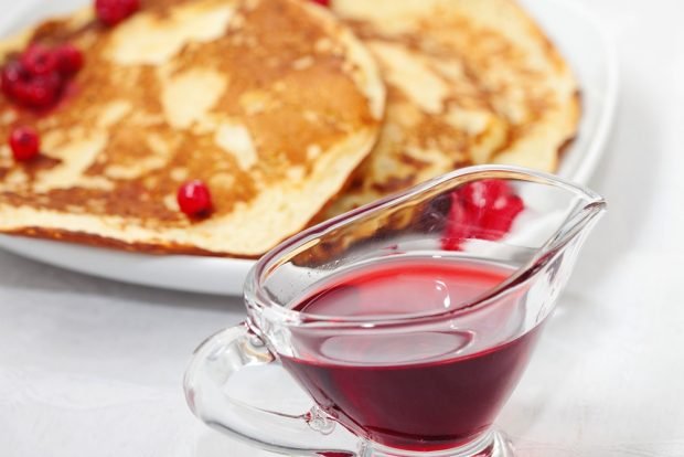 Currant syrup for winter is a simple and delicious recipe, how to cook step by step