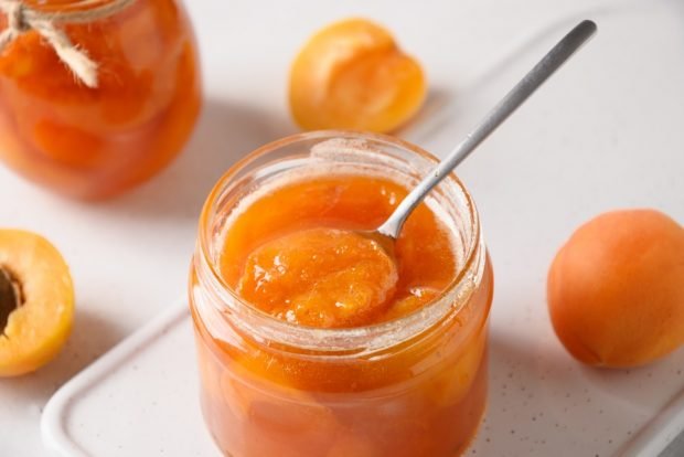 Apricot jam through a meat grinder is a simple and delicious recipe how to cook step by step