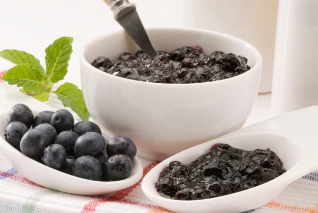 Blueberry jam without gelatin 