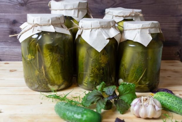 Pickled cucumbers in jars for winter – a simple and delicious recipe, how to cook step by step