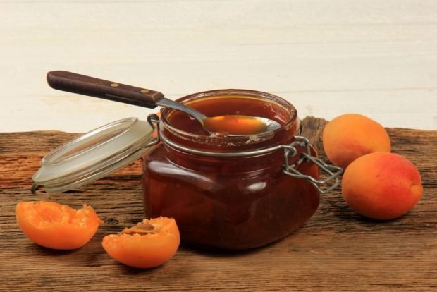 Thick jam-five minutes of pitted apricots – a simple and delicious recipe, how to cook step by step