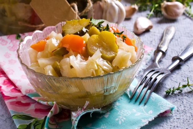 Vegetable Garden salad with cabbage for the winter is a simple and delicious recipe, how to cook step by step