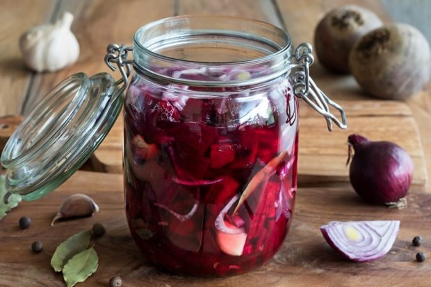 Salad with beetroot and purple onion – a simple and delicious recipe, how to cook step by step