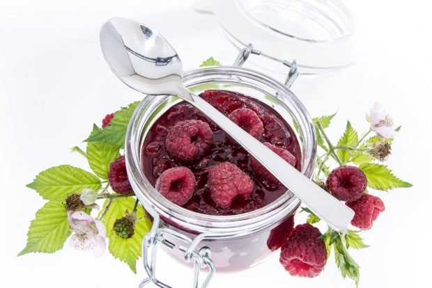 Raspberry jam in the microwave – a simple and delicious recipe, how to cook step by step