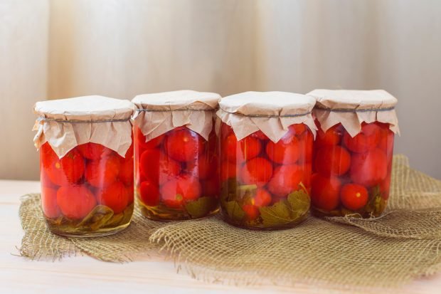 Tomatoes with cinnamon for winter