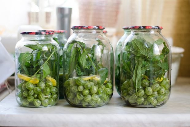 Gooseberry compote with basil for winter