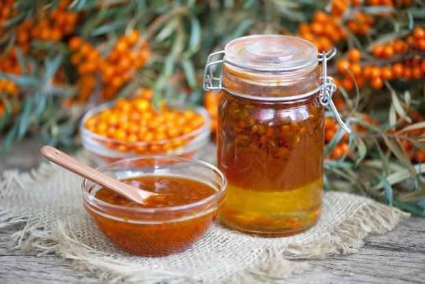 Sea buckthorn compote with honey for winter is a simple and delicious recipe, how to cook step by step