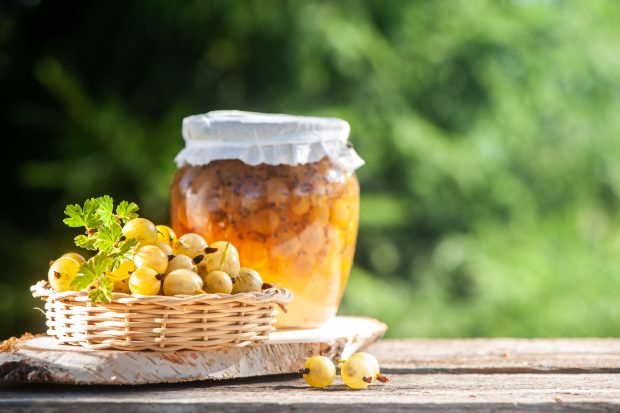 Gooseberry jam with apricot is a simple and delicious recipe, how to cook step by step