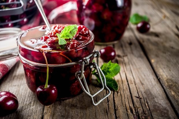 Cherry jam without sugar – a simple and delicious recipe, how to cook step by step