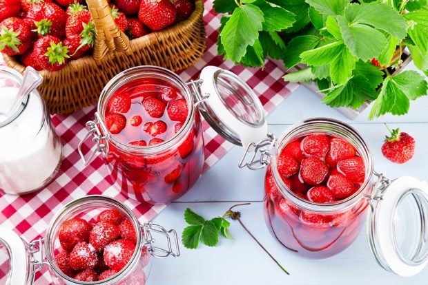 Wild strawberry jam