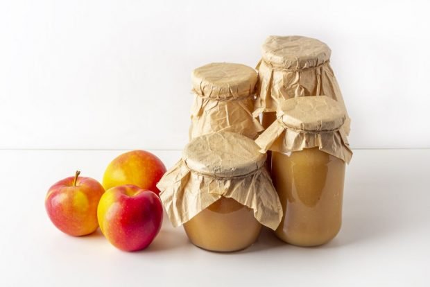 Applesauce for winter without sterilization