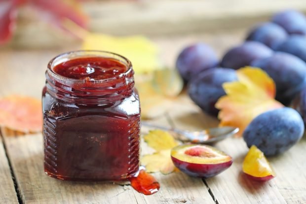 Plum jam with lemon pitted – a simple and delicious recipe, how to cook step by step