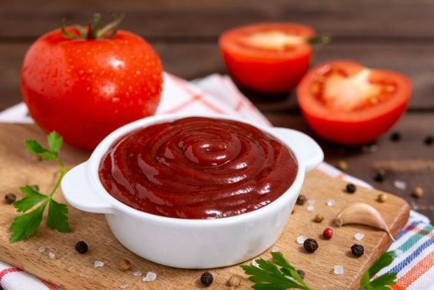 Tomato ketchup with spices for winter is a simple and delicious recipe, how to cook step by step