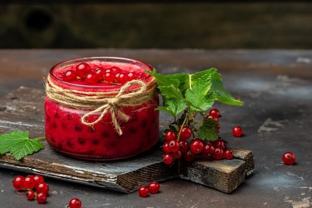 Apple jam with red currant is a simple and delicious recipe, how to cook step by step