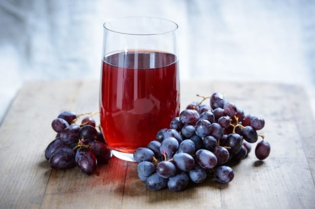 Grape juice for winter 