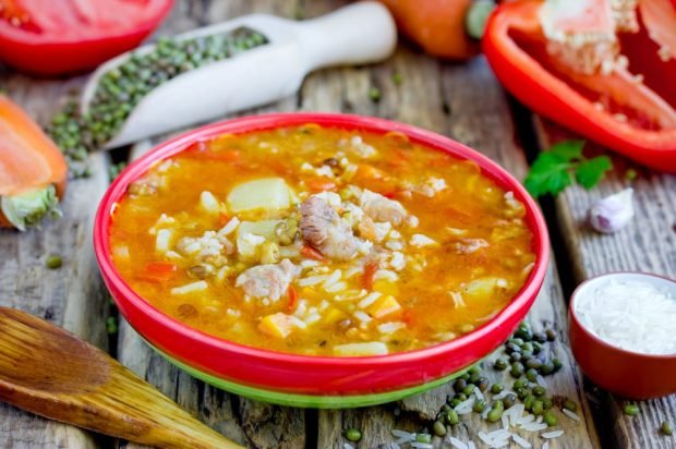 Soup with pork, rice and lentils is a simple and delicious recipe, how to cook step by step