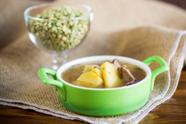 Pea soup with meat and potatoes – a simple and delicious recipe, how to cook step by step