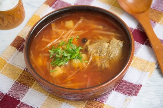 Borscht with beef: photo of recipe preparation, step 9