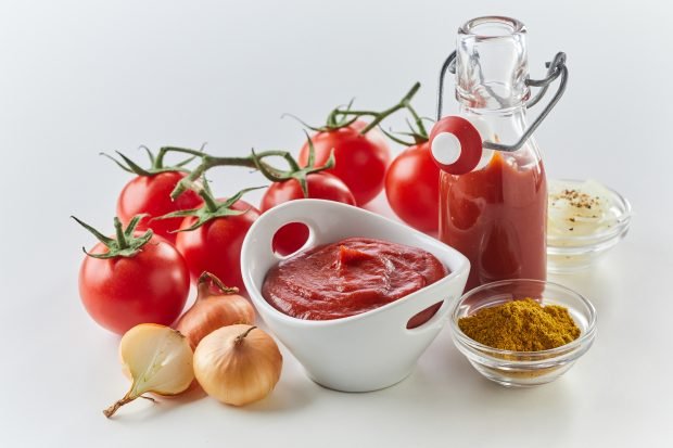 Homemade tomato ketchup for winter through a meat grinder is a simple and delicious recipe, how to cook step by step